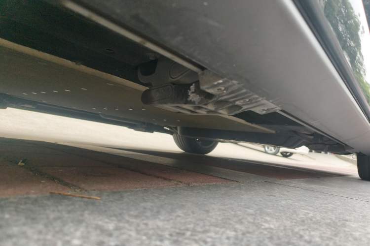 Used Li Auto L9 2022 Max model Left Side Sill