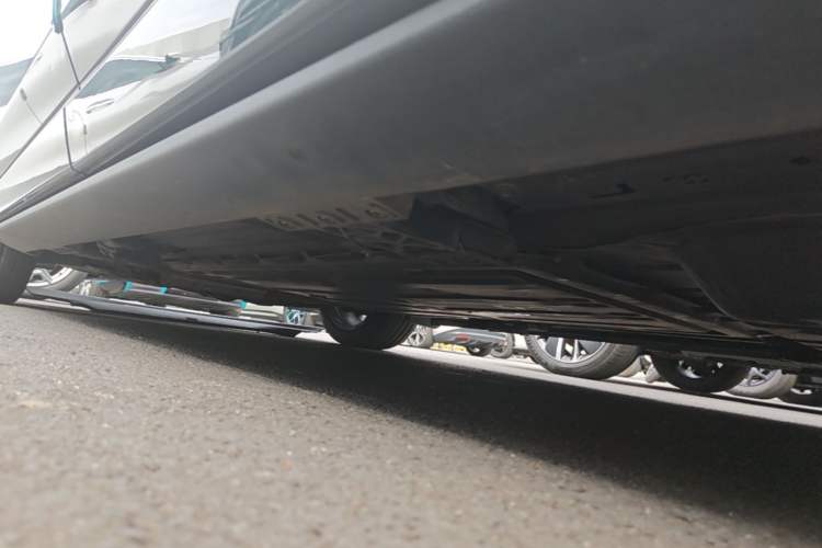 Used Li Auto L9 2022 Max model Left Side Sill