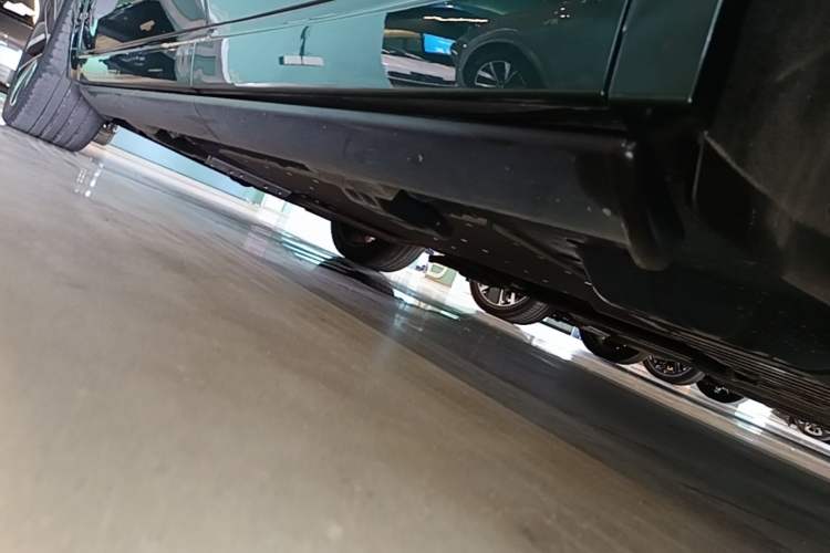 Used Li Auto L9 2022 Max model Left Side Sill