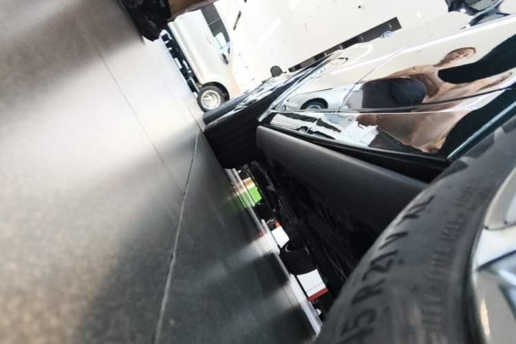 Used Li Auto L9 2022 Max model Left Side Sill