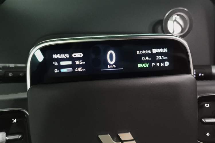 Used Li Auto L9 2022 Max model Odometer Close Up