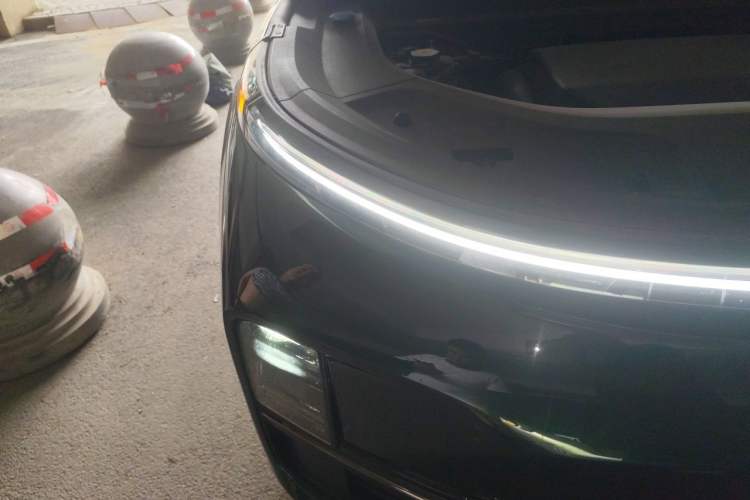 Used Li Auto L9 2022 Max model Right Front Headlight
