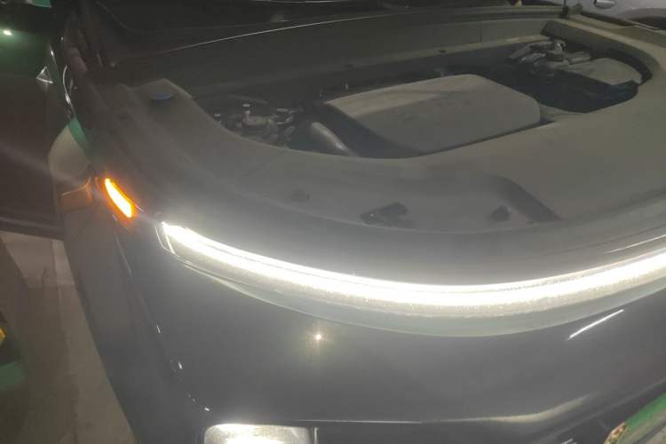 Used Li Auto L9 2022 Max model Right Front Headlight
