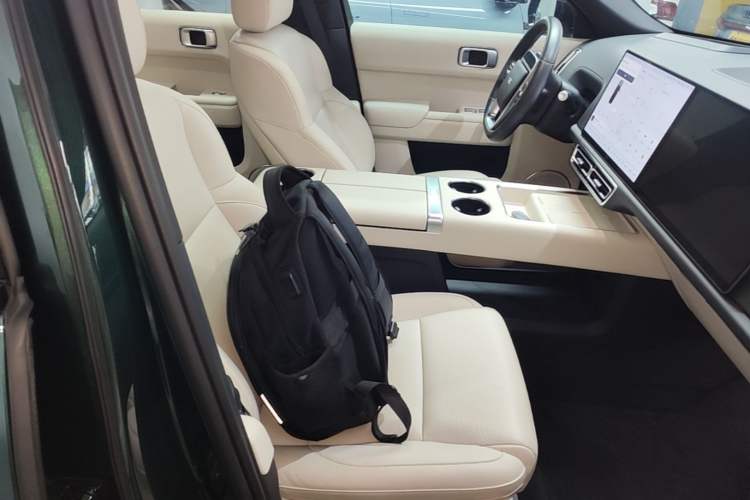 Used Li Auto L9 2022 Max model Right Front Seat