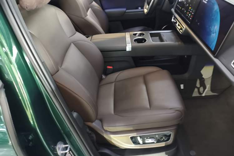 Used Li Auto L9 2022 Max model Right Front Seat
