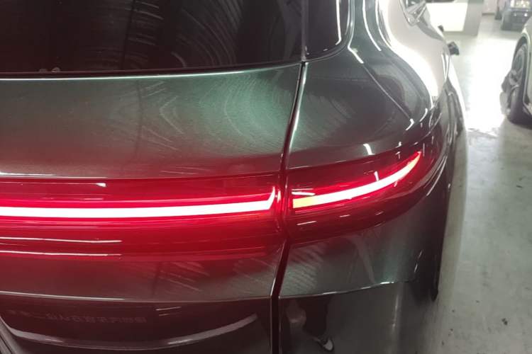 Used Li Auto L9 2022 Max model Right Rear Taillight