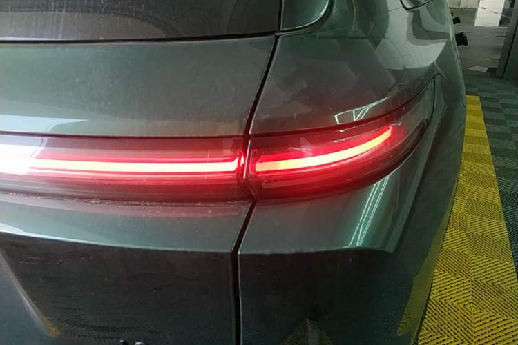 Used Li Auto L9 2022 Max model Right Rear Taillight