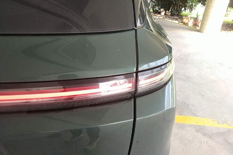 Used Li Auto L9 2022 Max model Right Rear Taillight