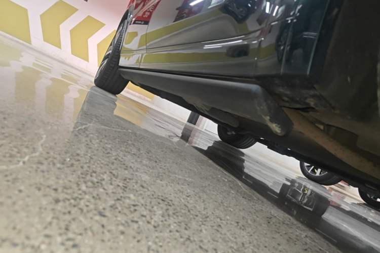 Used Li Auto L9 2022 Max model Right Side Sill