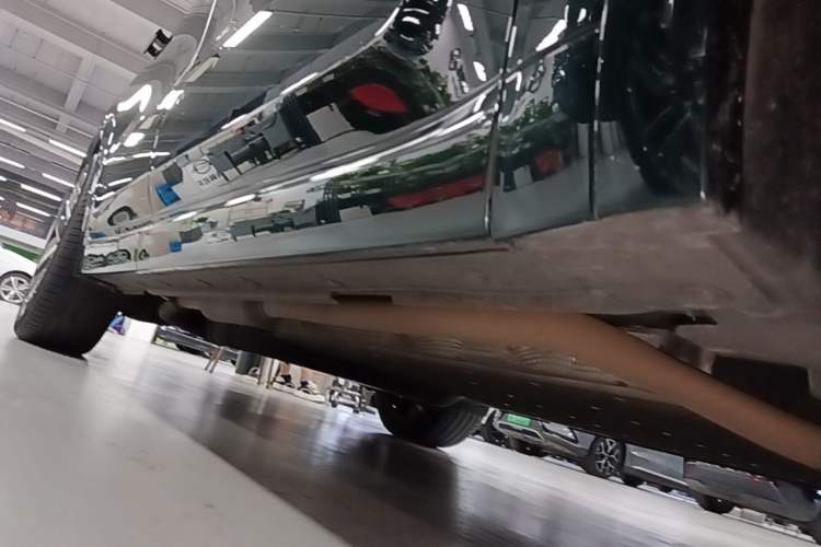 Used Li Auto L9 2022 Max model Right Side Sill
