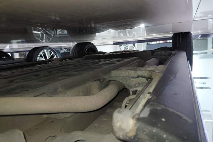 Used Li Auto L9 2022 Max model Right Side Sill