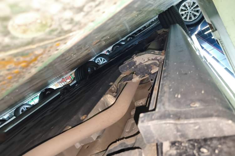 Used Li Auto L9 2022 Max model Right Side Sill