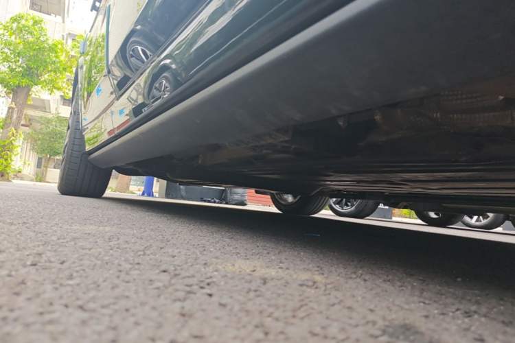 Used Li Auto L9 2022 Max model Right Side Sill