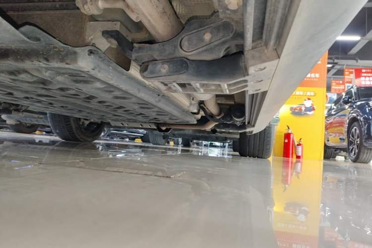 Used Li Auto L9 2022 Max model Right Side Sill