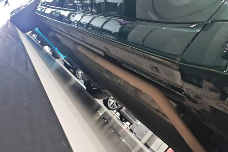 Used Li Auto L9 2022 Max model Right Side Sill