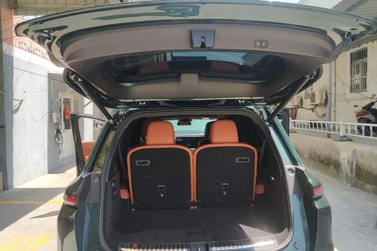 Used Li Auto L9 2022 Max model Trunk