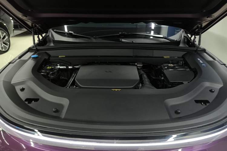 Used Li Auto L9 2022 Max model Engine Bay