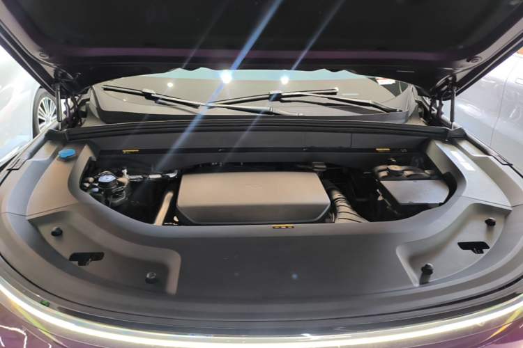 Used Li Auto L9 2022 Max model Engine Bay