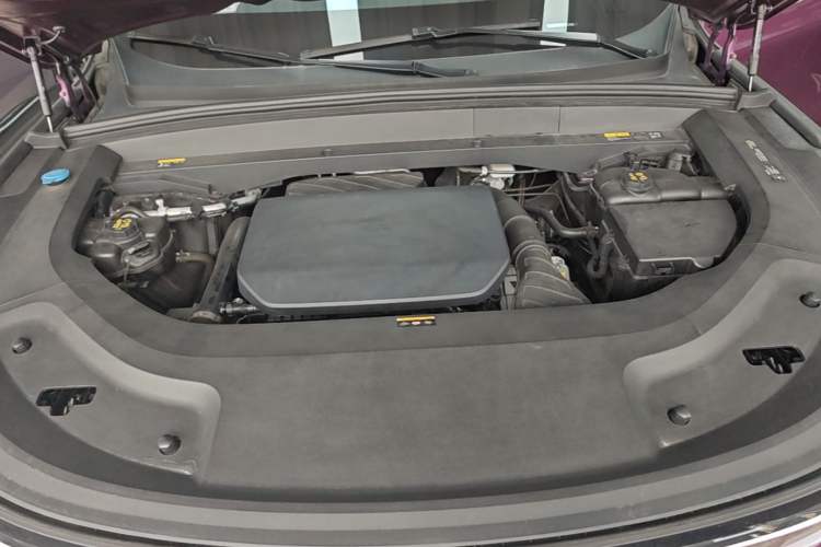 Used Li Auto L9 2022 Max model Engine Bay