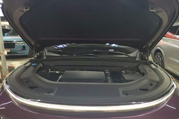 Used Li Auto L9 2022 Max model Engine Bay