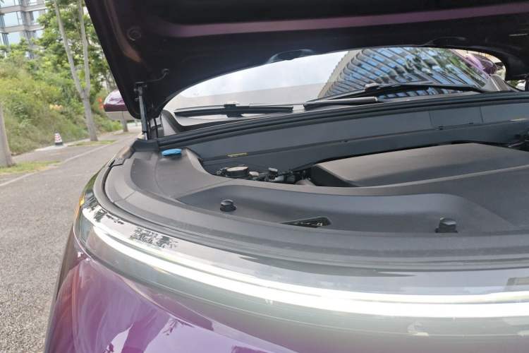 Used Li Auto L9 2022 Max model Engine Bay Right