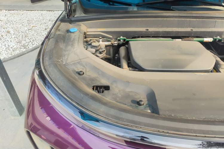 Used Li Auto L9 2022 Max model Engine Bay Right