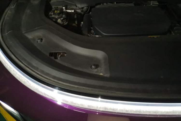 Used Li Auto L9 2022 Max model Engine Bay Right
