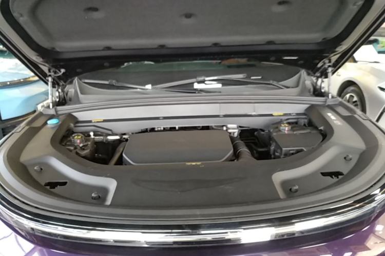 Used Li Auto L9 2022 Max model Engine Bay