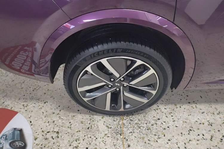 Used Li Auto L9 2022 Max model Exterior 5
