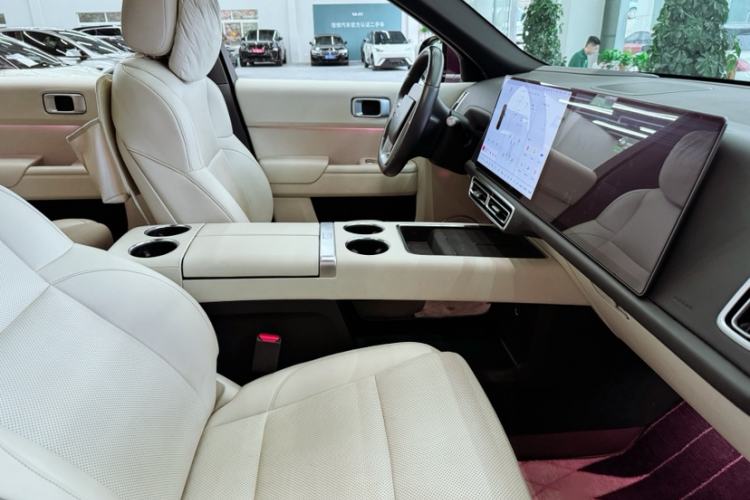 Used Li Auto L9 2022 Max model Interior 5
