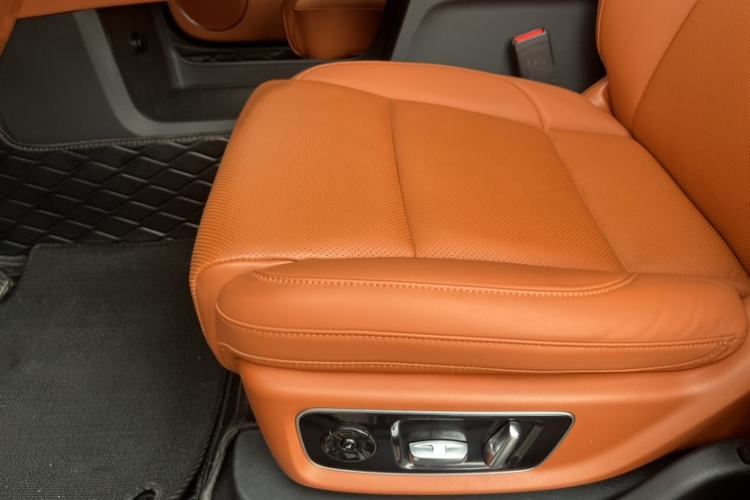 Used Li Auto L9 2022 Max model Interior 5