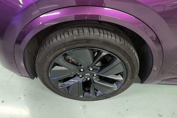 Used Li Auto L9 2022 Max model Left Front Wheel Hub