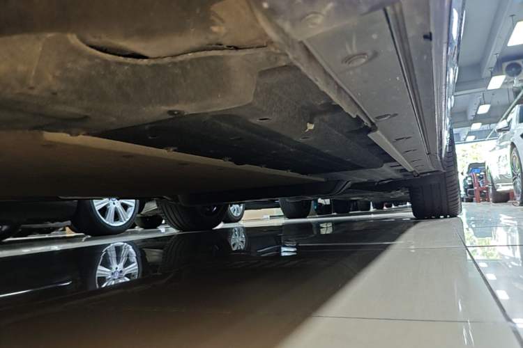 Used Li Auto L9 2022 Max model Left Side Sill