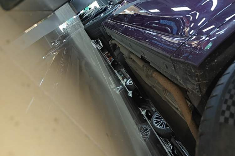 Used Li Auto L9 2022 Max model Right Side Sill