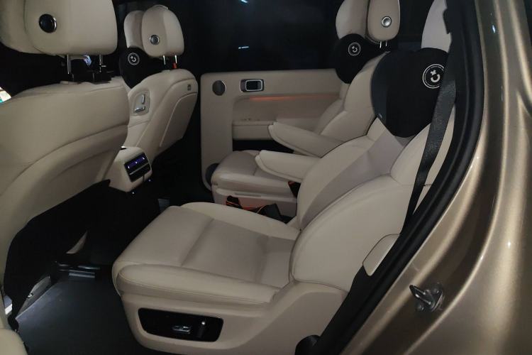 Used Li Auto L9 2022 Max model Interior 4