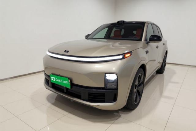 Li Auto L9 2022 Max model مستعملة