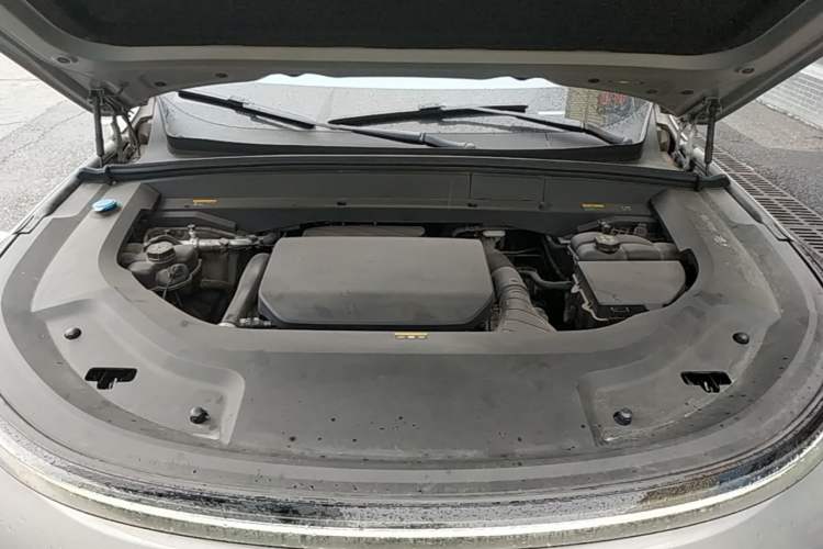 Used Li Auto L9 2022 Max model Engine Bay