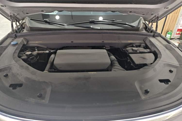 Used Li Auto L9 2022 Max model Engine Bay