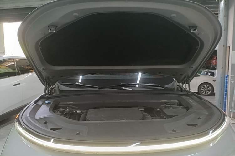 Used Li Auto L9 2022 Max model Engine Bay