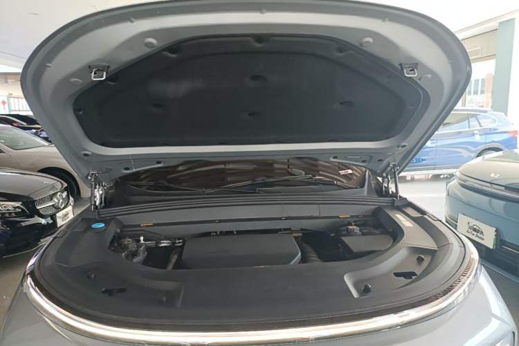 Used Li Auto L9 2022 Max model Engine Bay