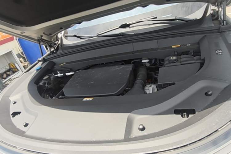 Used Li Auto L9 2022 Max model Engine Bay