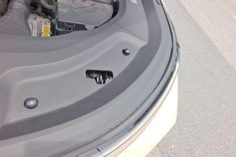 Used Li Auto L9 2022 Max model Engine Bay Left