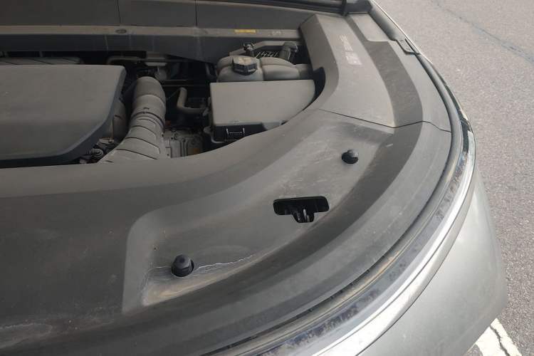 Used Li Auto L9 2022 Max model Engine Bay Left