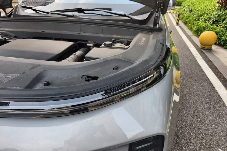 Used Li Auto L9 2022 Max model Engine Bay Left