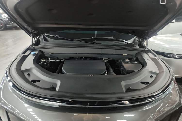 Used Li Auto L9 2022 Max model Engine Bay