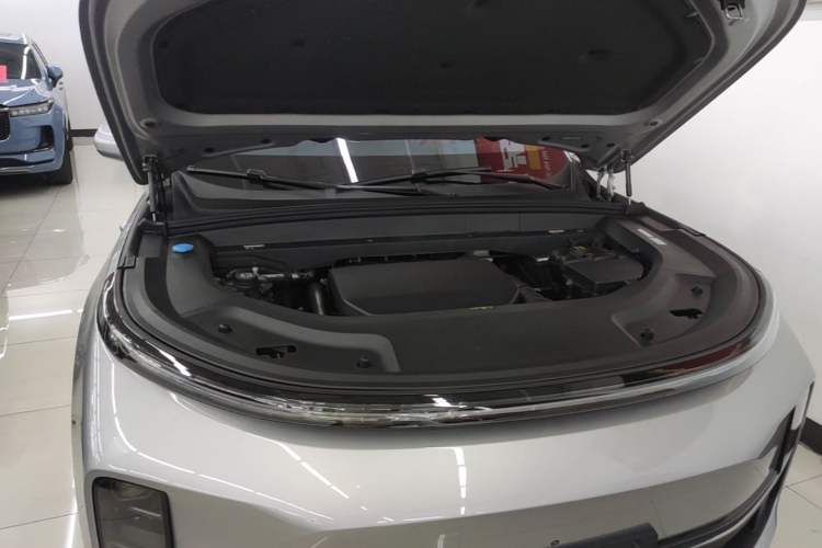 Used Li Auto L9 2022 Max model Engine Bay