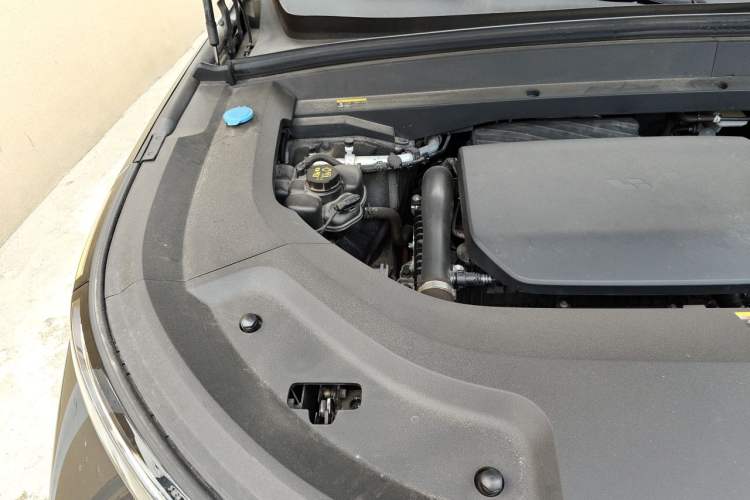 Used Li Auto L9 2022 Max model Engine Bay Right