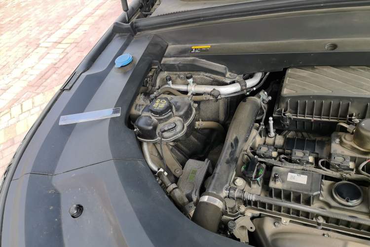 Used Li Auto L9 2022 Max model Engine Bay Right