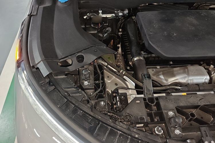 Used Li Auto L9 2022 Max model Engine Bay Right