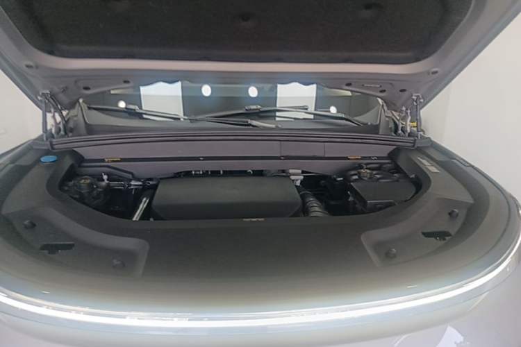 Used Li Auto L9 2022 Max model Engine Bay
